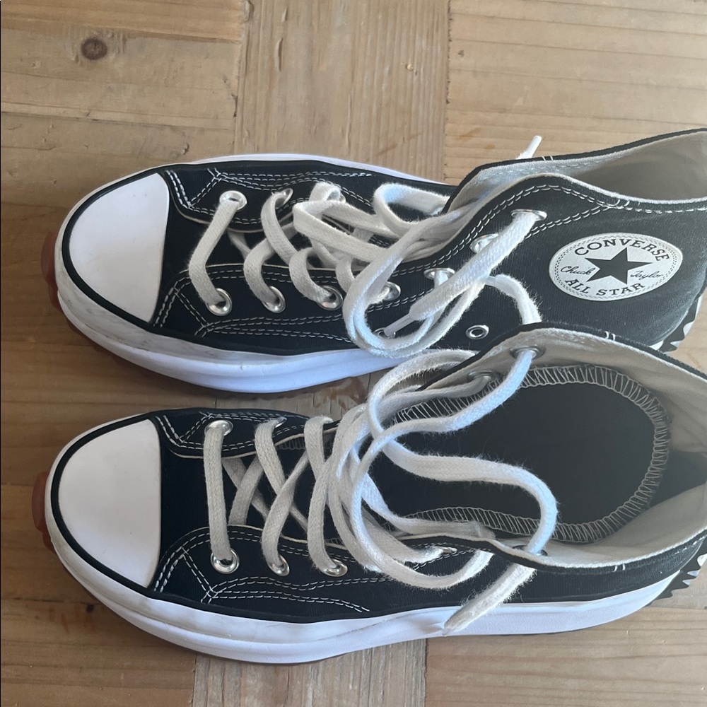 Converse Run Star hike Black and White Platform Sneakers - Picture 5 of 5